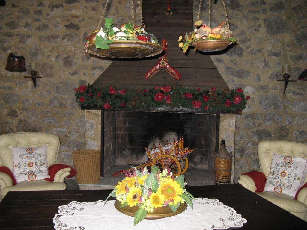 Crapa Licca Villa Ventimiglia di Sicilia ภายนอก รูปภาพ